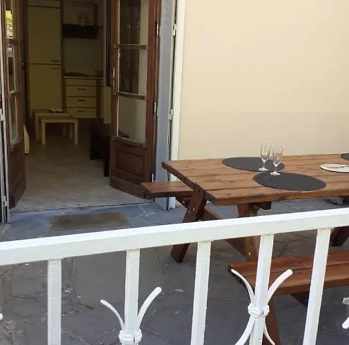 F 2 Vue Sur Montagne * 科特雷