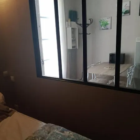 F 2 Vue Sur Montagne Apartamento *